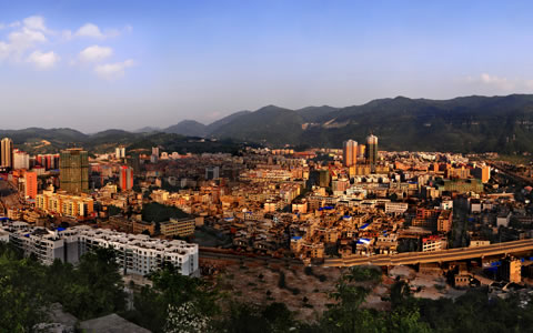 黔南州突出特色優(yōu)勢 做大做強縣域經濟