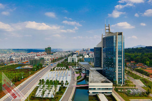 宜賓市屏山縣“三產三化”確?？h域經濟穩(wěn)增長