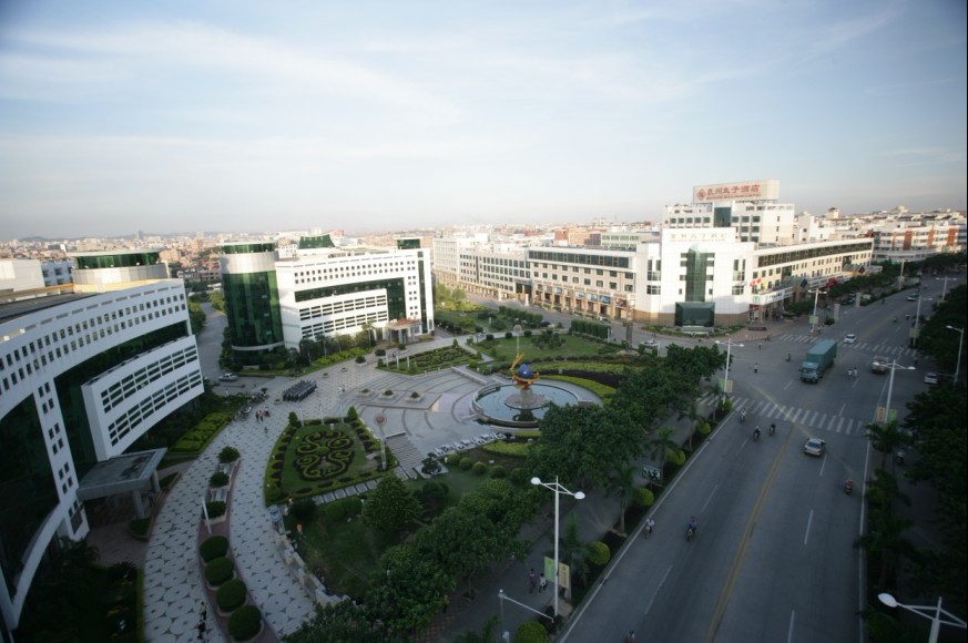 泉州開發(fā)區(qū)充分展現(xiàn)新作為新形象經(jīng)濟(jì)平穩(wěn)快速增長 加快邁向二代開發(fā)區(qū)