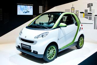 電動汽車應轉(zhuǎn)向政策與市場雙驅(qū)動