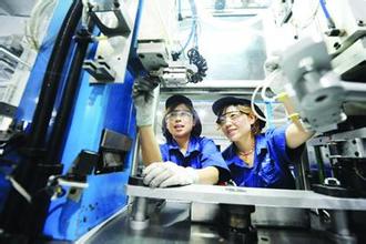 章玉貴：深耕高端制造產(chǎn)業(yè)鏈提升國(guó)家競(jìng)爭(zhēng)優(yōu)勢(shì)