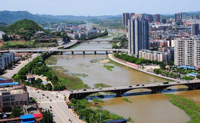 德陽經(jīng)開區(qū)：打造“千億產(chǎn)業(yè)、綠色園區(qū)、科技新城”